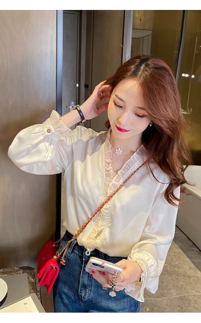 4✮- Top - KYFRS49065