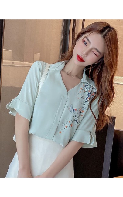 4✮- Top - LDFM4044